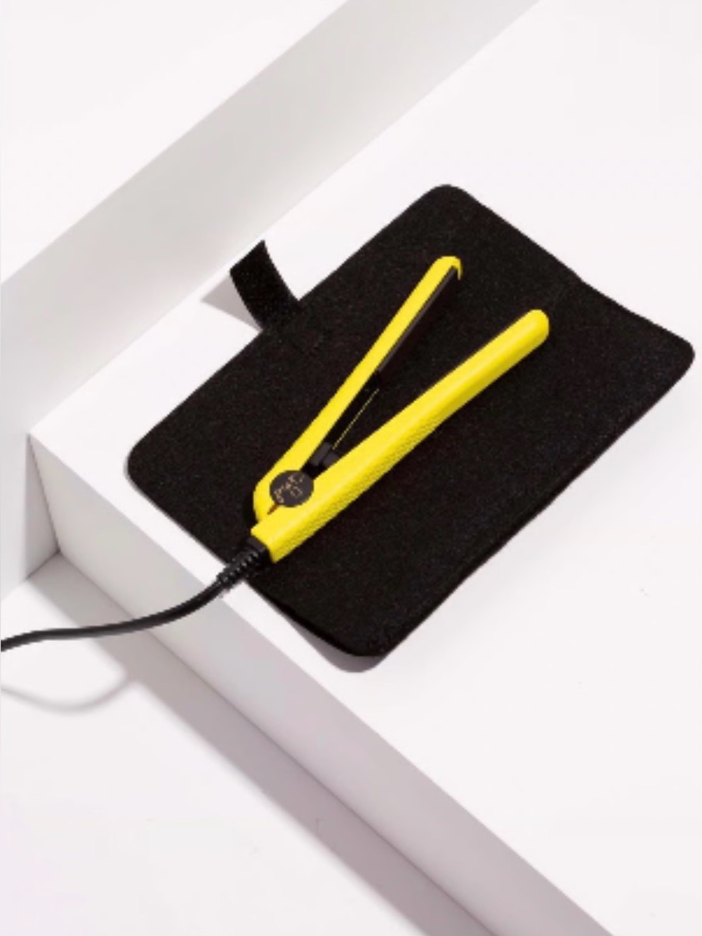 PYT / Mini Hair Straightener Flat Iron / Yellow Travel